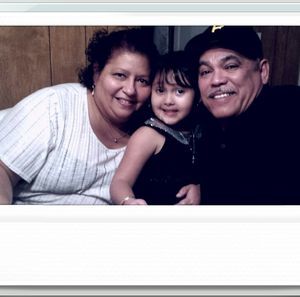 Meet your Posher, Elia